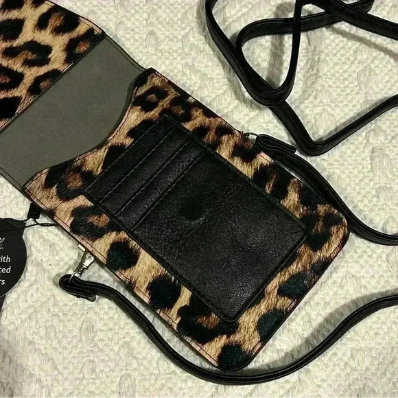 K. Carroll Leopard Print Crossbody Wallet Purse - Picture 2 of 4